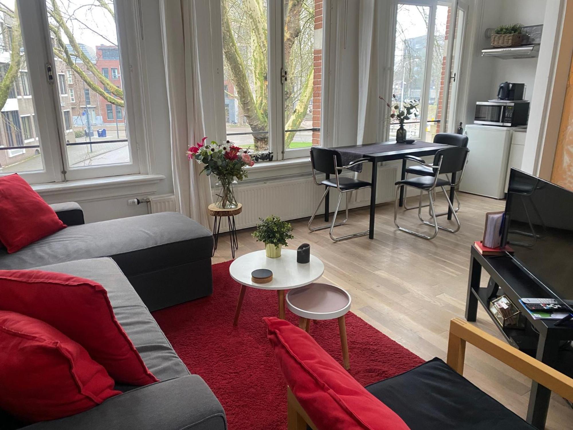 De Kardinaal Apartment 's-Hertogenbosch  ภายนอก รูปภาพ